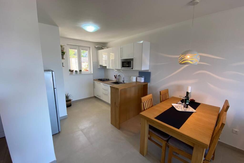 Sandra Apartment